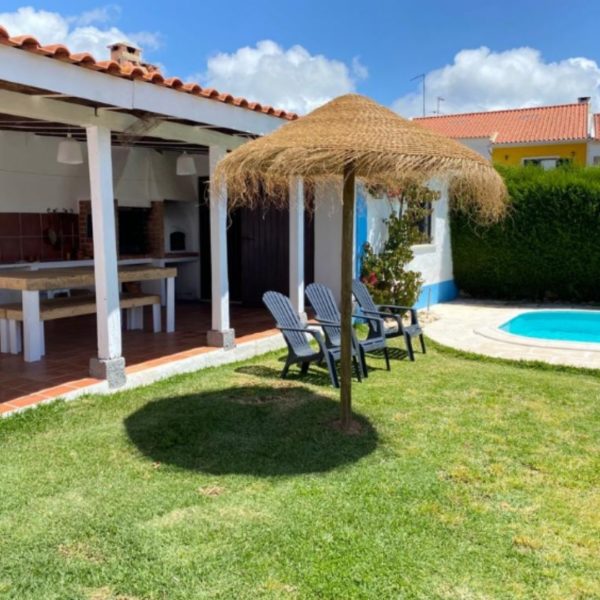 Casa da Praia | Moradia privada com piscina e jardim com churrasqueira